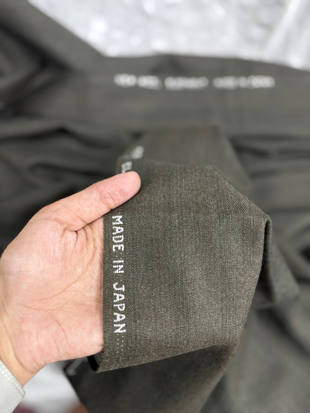 Luxury Wool Waistcoat (Japan/Korea) 33