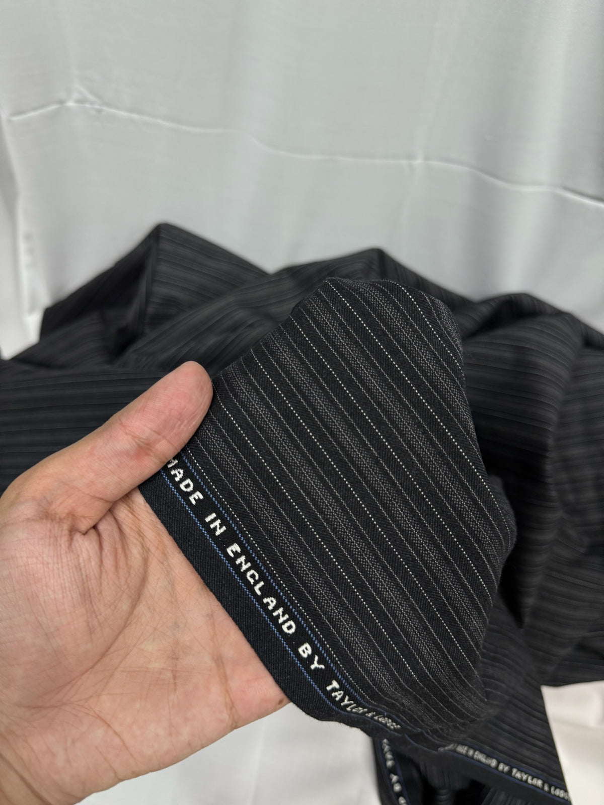 Luxury 2 Piece (Japan/Korea) 1